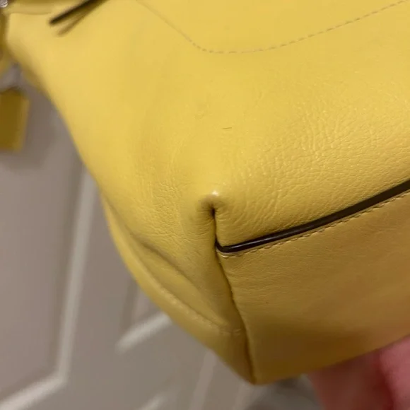Coach❤️Legacy Medium Duffle Two Way Yellow  Shoulder Bag 2012 19889 *Callout* - Picture 11 of 14